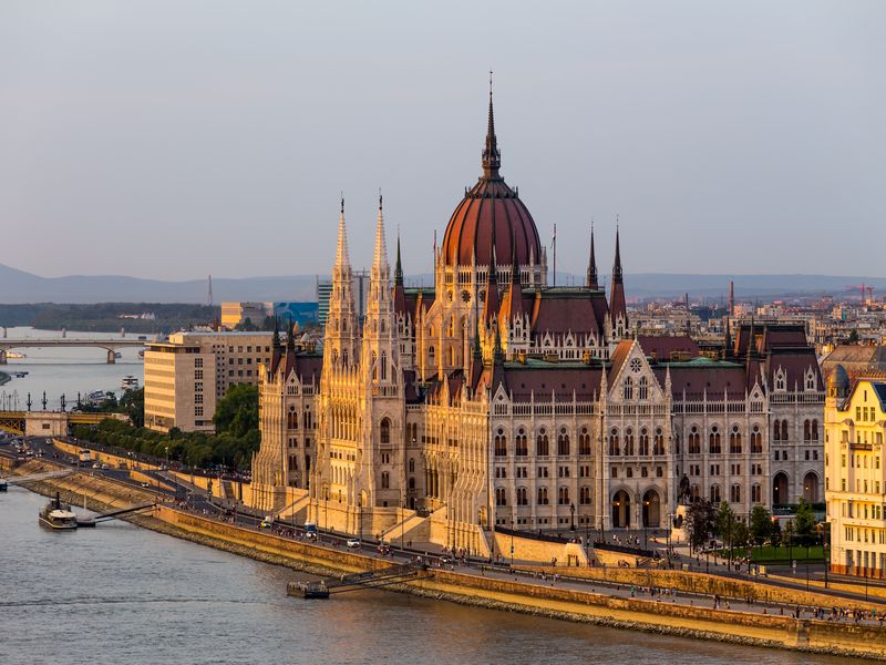 budapest hongrie parlement